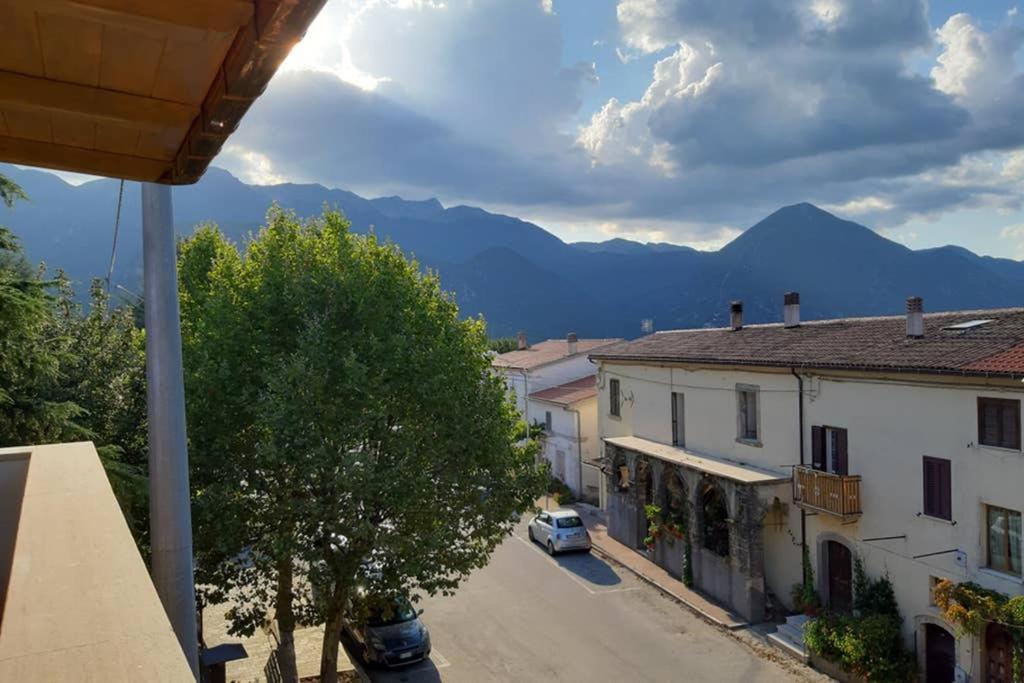 Al Colle Apartamento Castel San Vincenzo Exterior foto